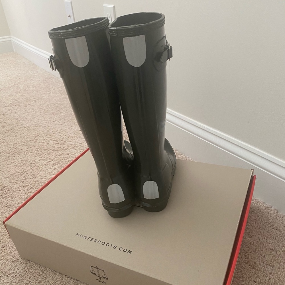 Hunter girls boots. - Picture 6 of 8